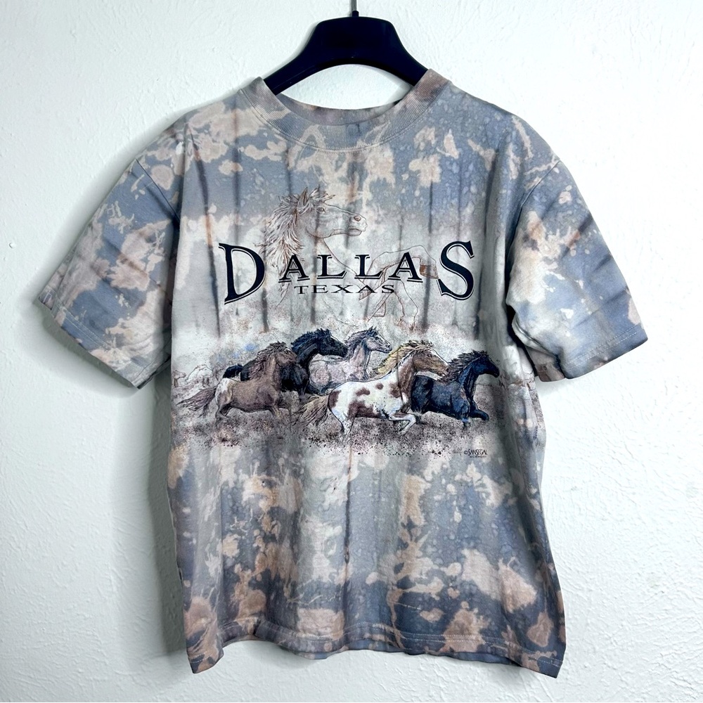 Dallas Texas T shirt Vintage Wild Horses Size Medium